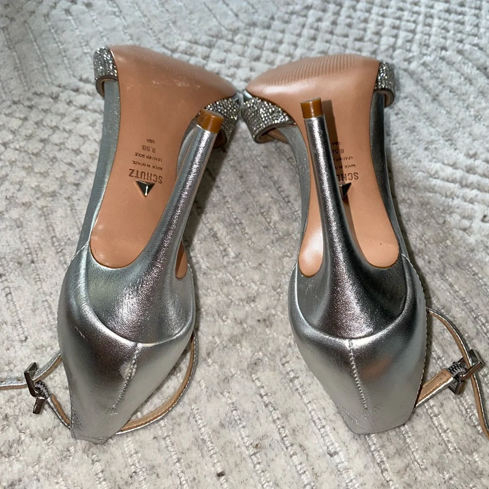SCHUTZ JOLITA SILVER LEATHER SANDAL